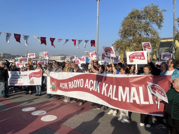 Açık Radyo dinleyicileri Kadıköy'de buluştu: 